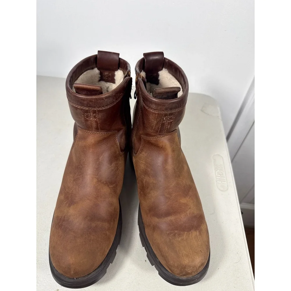 UGG Mens Brown Leather Vibram Sole Shearling Lined Side Zip Winter Boots Sz 10